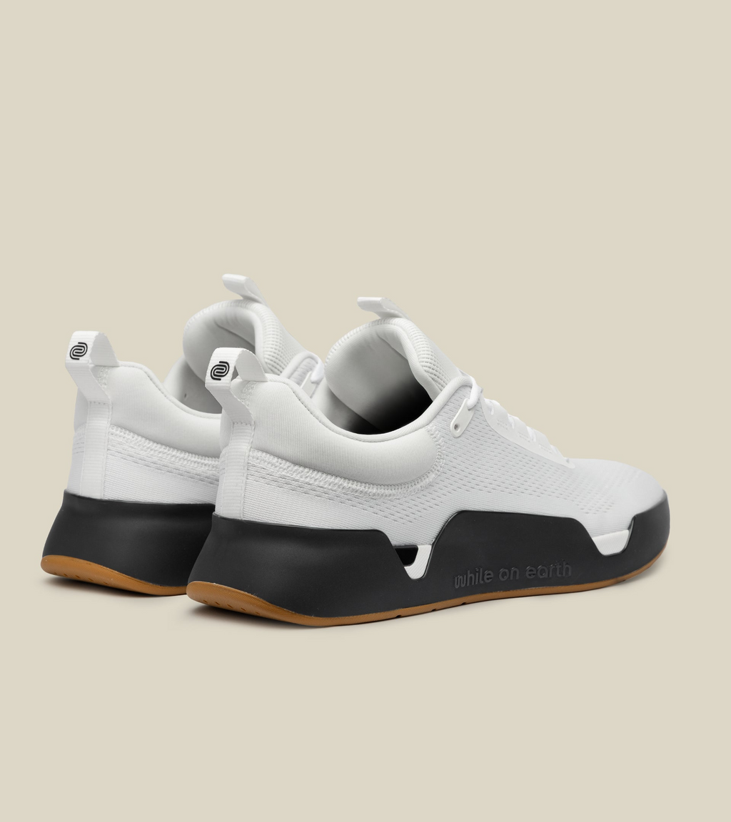 WHILE ON EARTH | Move Trainer White Black/Gum