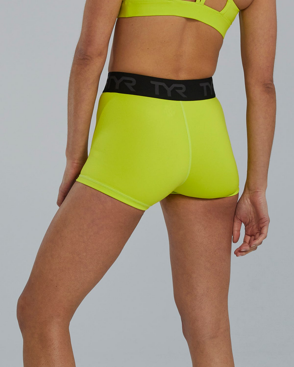 TYR | Short Mid-Rise Logo 2" Limelight