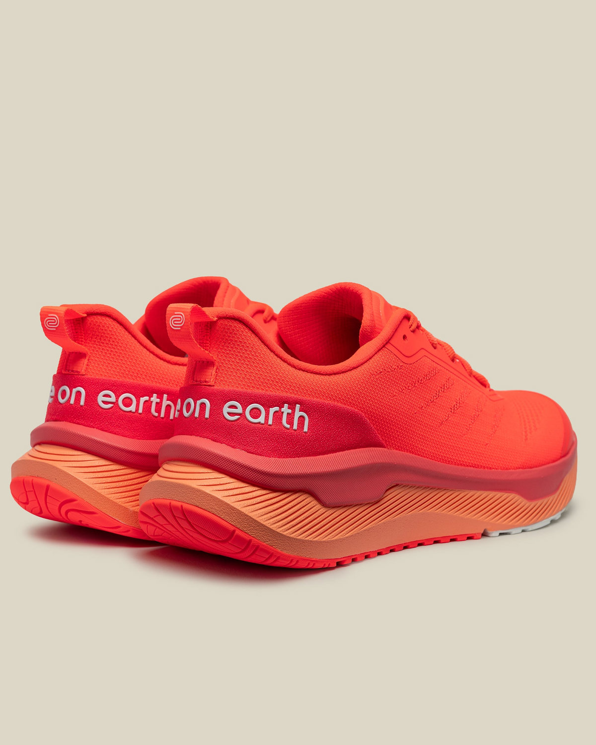 WHILE ON EARTH | Rhythm Runner Fiery Coral