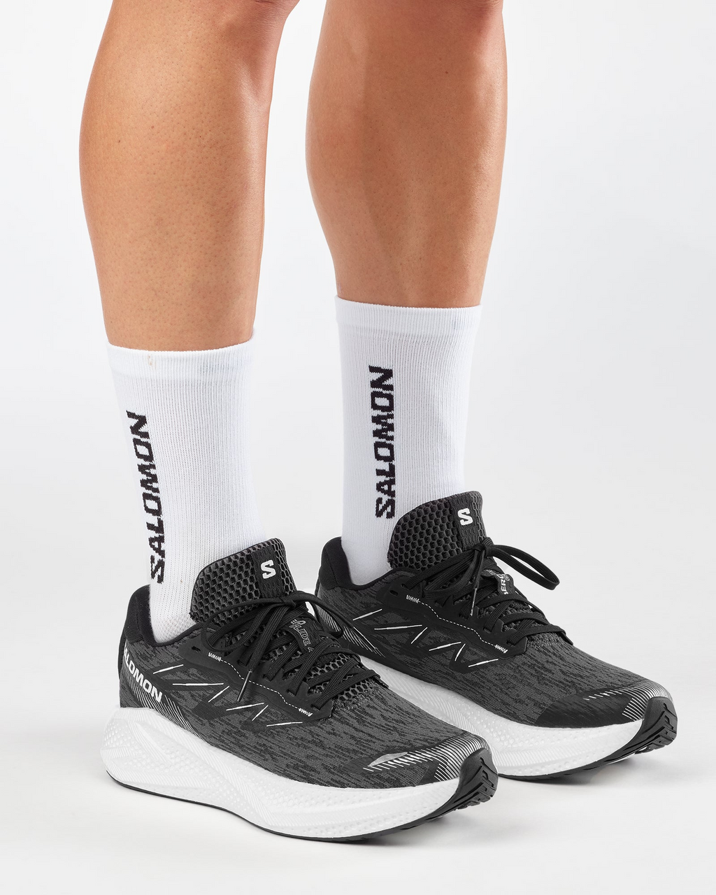 SALOMON | AERO GLIDE 4 Black / White / Ftw Silver