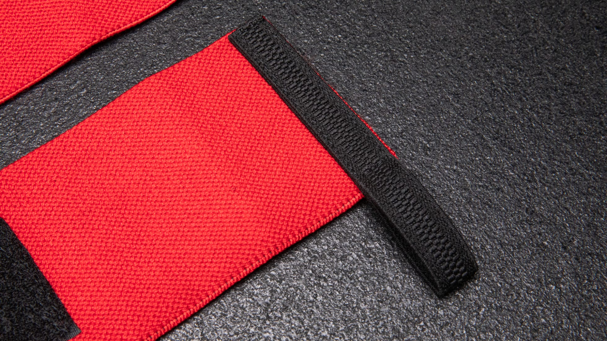 ROGUE | Muñequeras Red