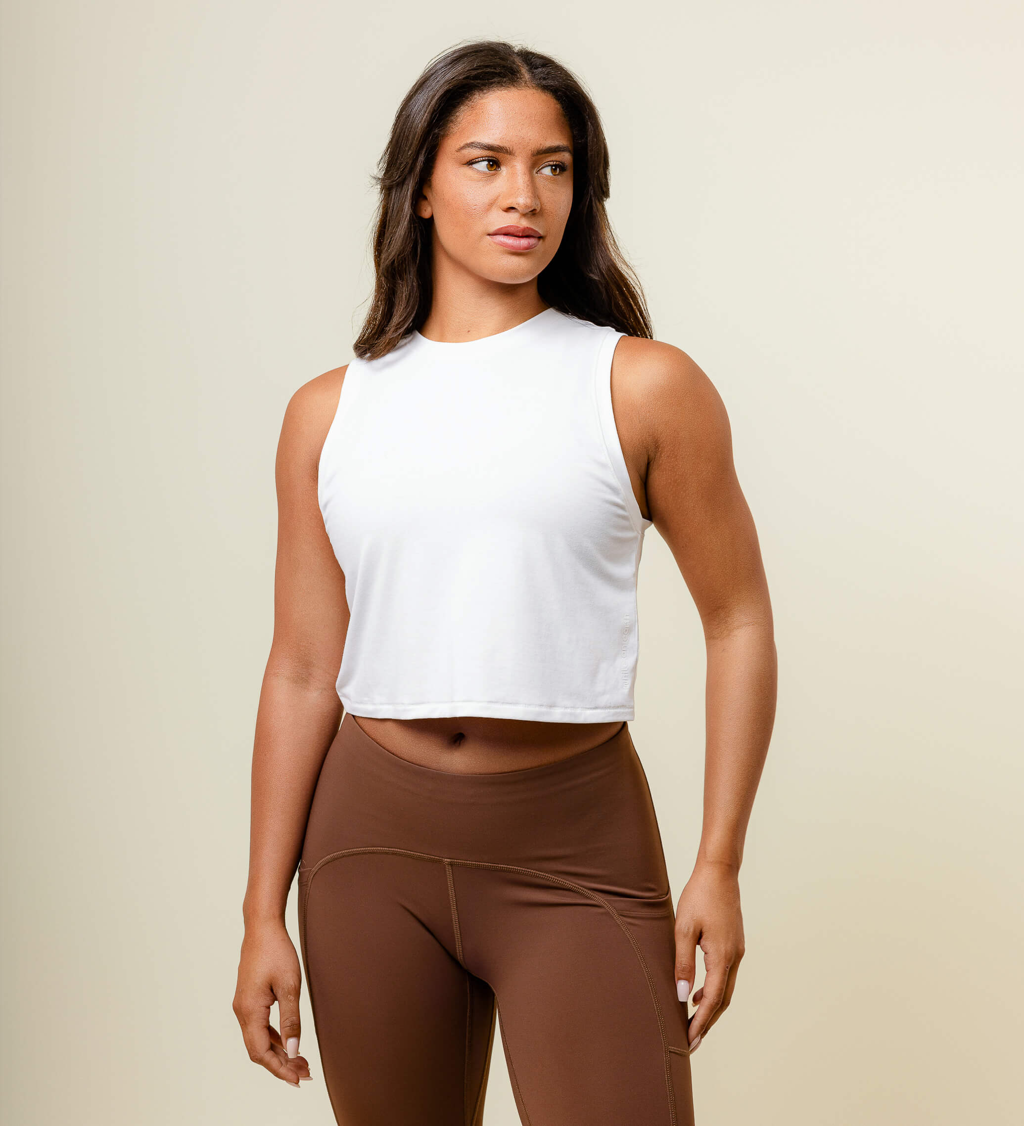 WHILE ON EARTH | Range Tank White