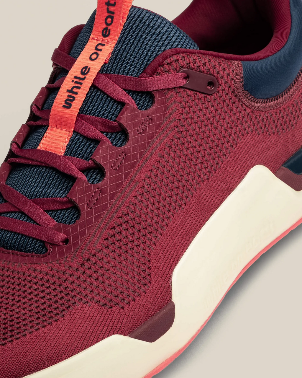 WHILE ON EARTH | Move Trainer Beet/Oat