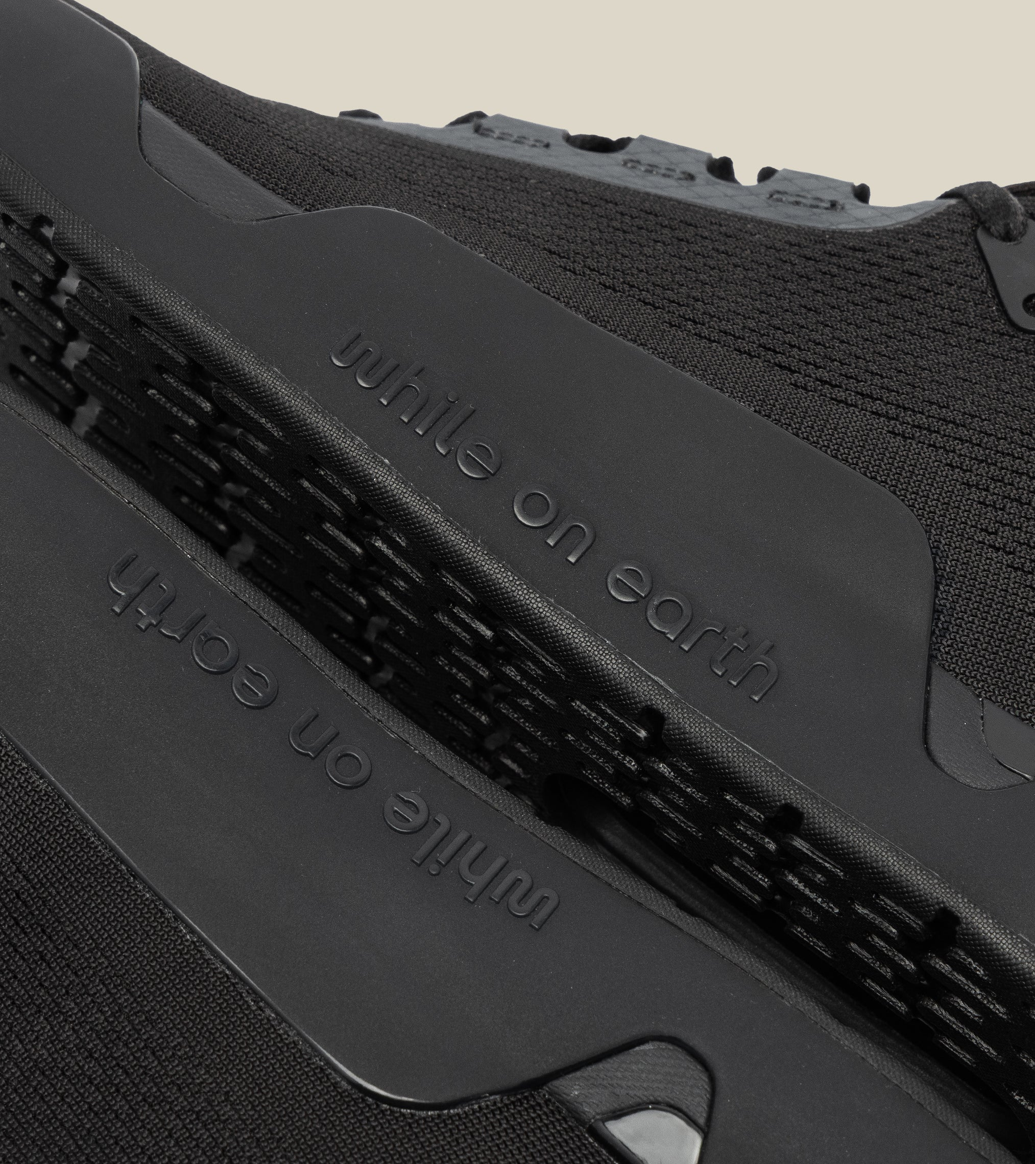 WHILE ON EARTH | Move Trainer Black HydroKnit