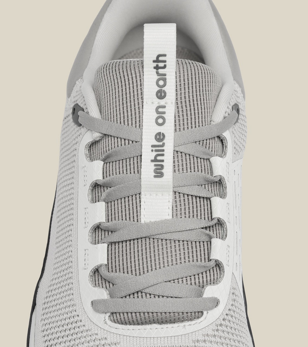 WHILE ON EARTH | Move Trainer Grey/Shadow
