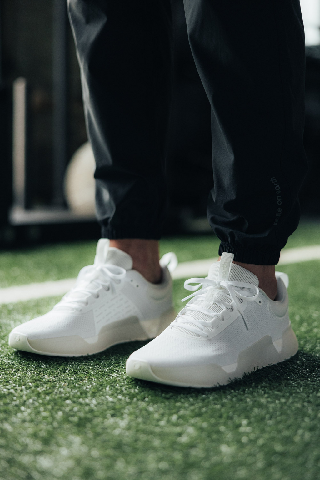 WHILE ON EARTH | Move Trainer White HydroKnit