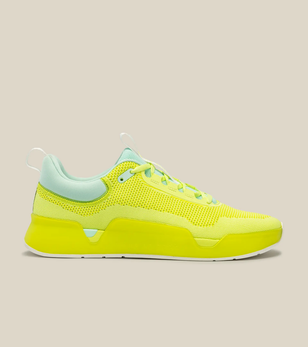 WHILE ON EARTH | Move Trainer Citrus/Sun