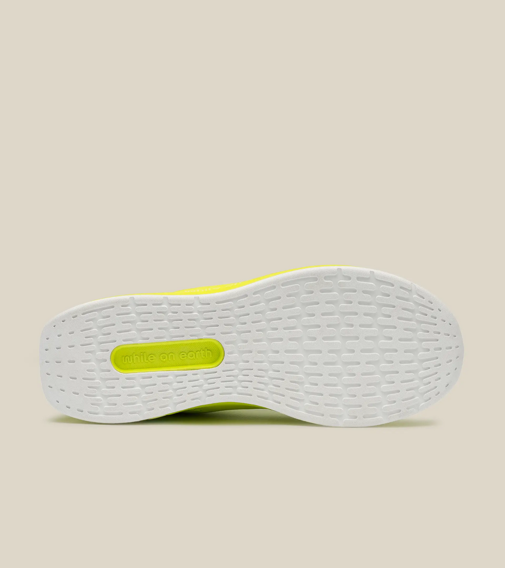 WHILE ON EARTH | Move Trainer Citrus/Sun