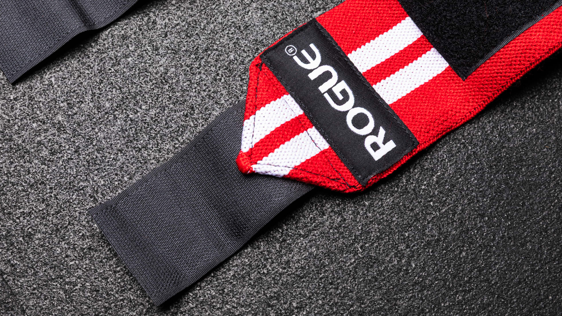 ROGUE | Muñequeras Red/White