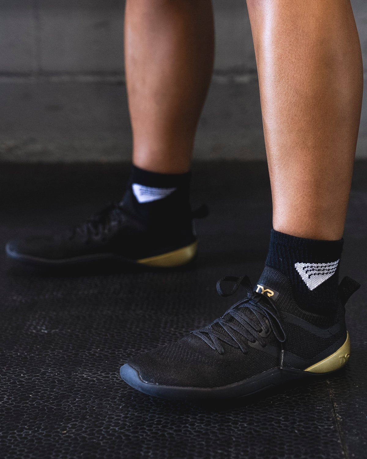TYR | DropZero 2 Lace Black/Gold