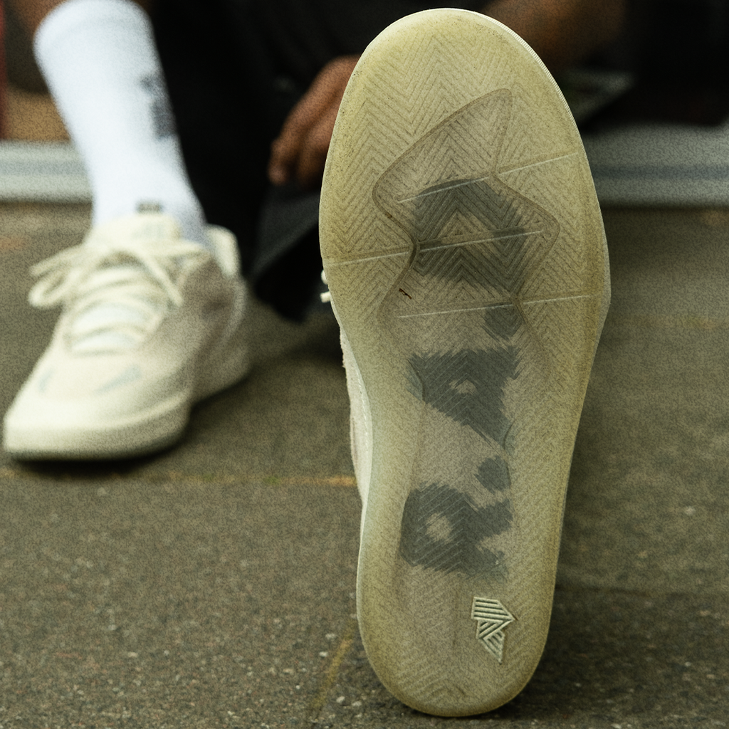 RAD | MANNY ONE TRIPLE WHITE