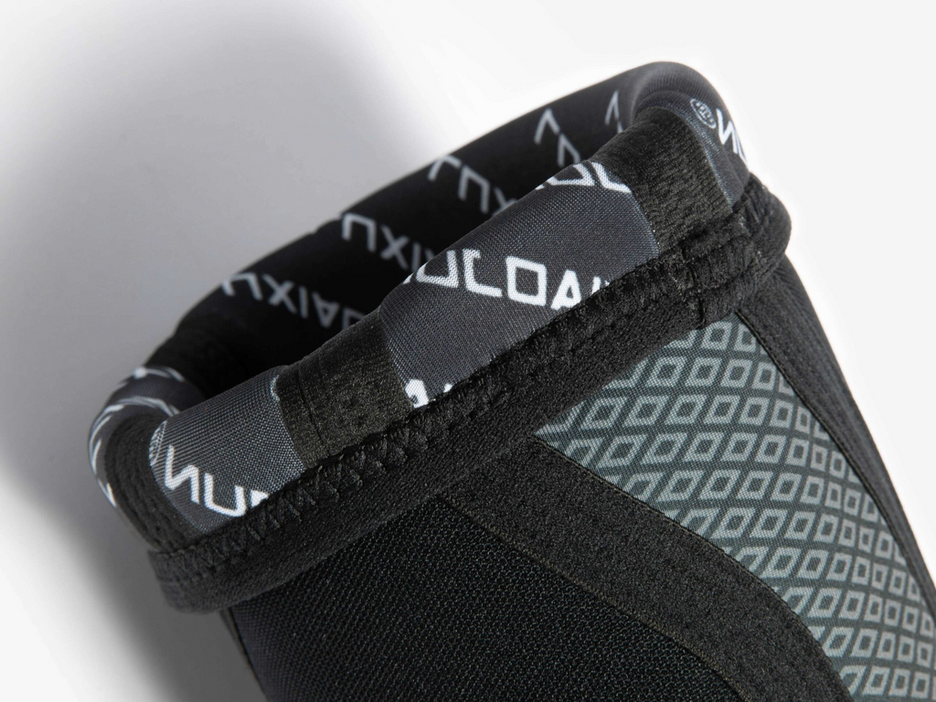 LUXIAOJUN | Rodilleras Black 7mm