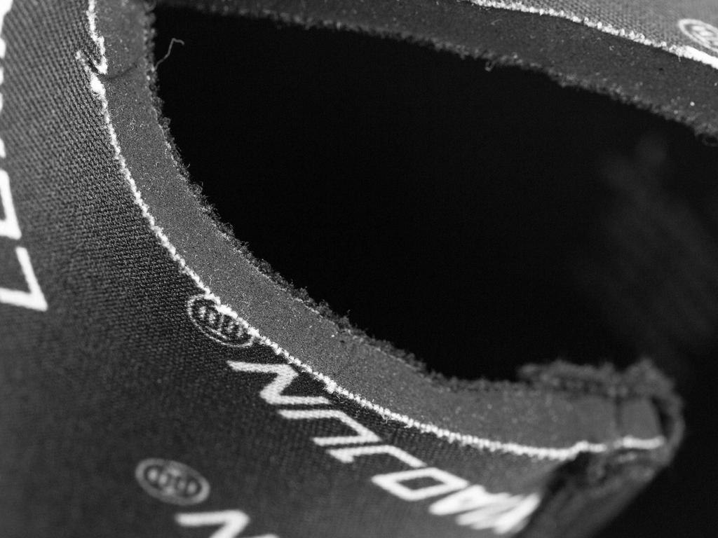 LUXIAOJUN | Rodilleras Black 7mm