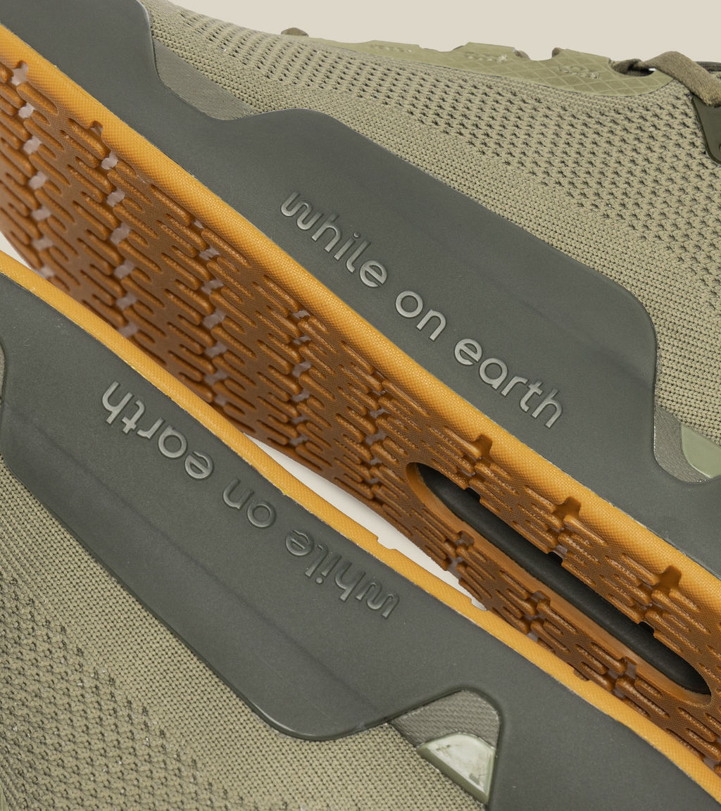 WHILE ON EARTH | Move Trainer Forest/Char