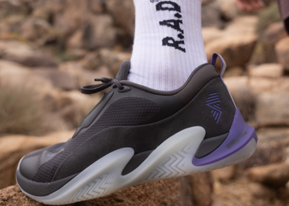 RAD | ONE V2 BLACK MINT.