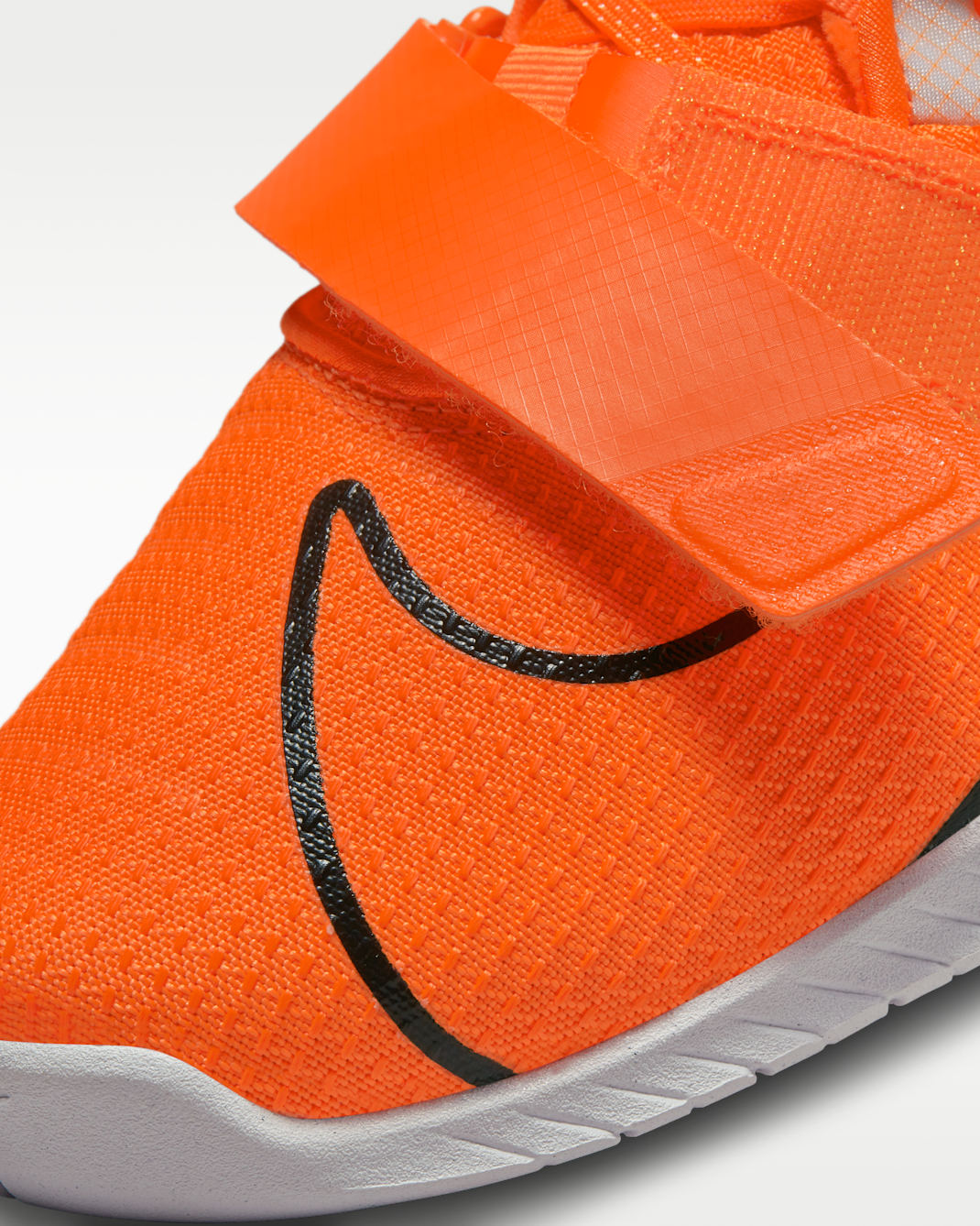 NIKE | Romaleos 4 Total Orange