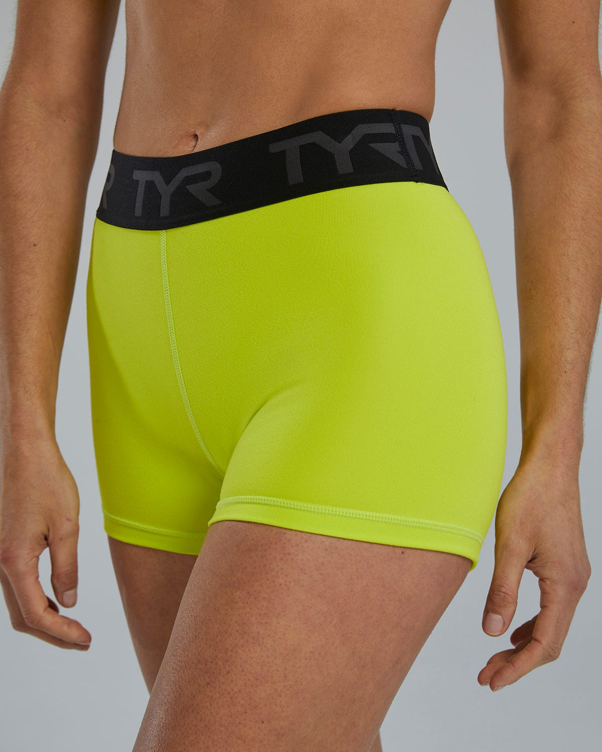 TYR | Short Mid-Rise Logo 2" Limelight