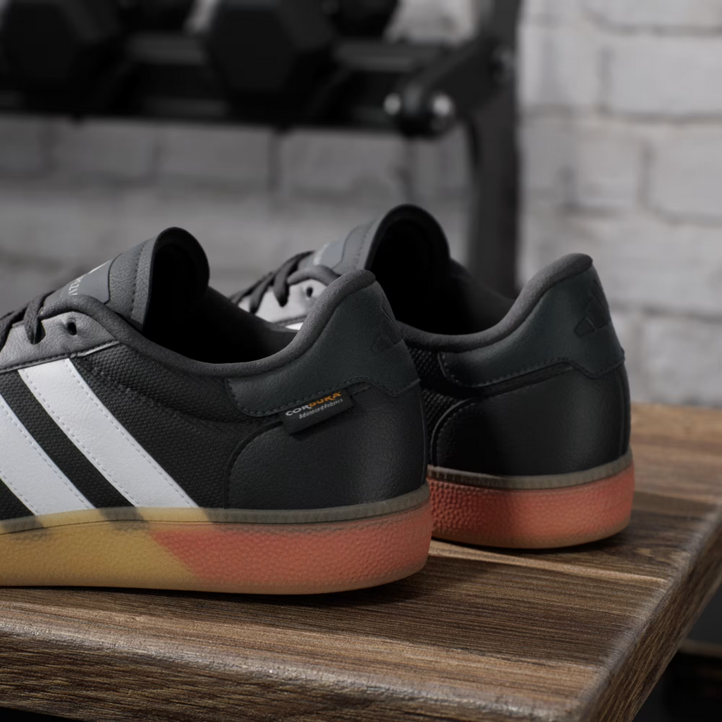 ADIDAS | Training Spezial Core Black/Chalk White/Lucid Red
