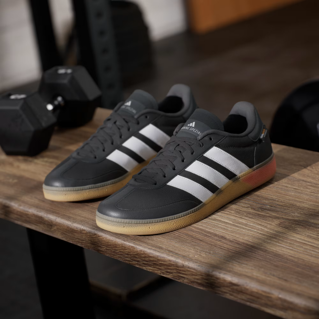 ADIDAS | Training Spezial Core Black/Chalk White/Lucid Red