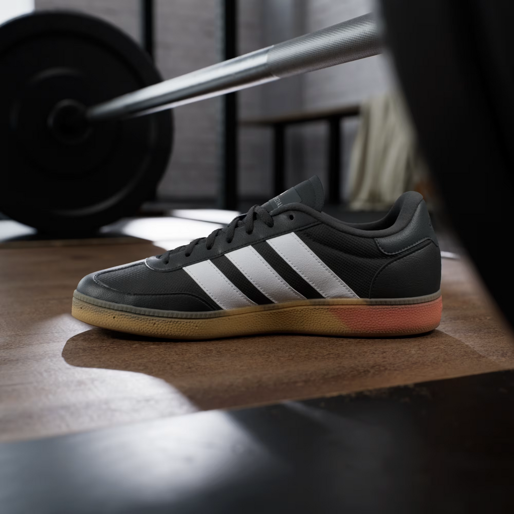 ADIDAS | Training Spezial Core Black/Chalk White/Lucid Red