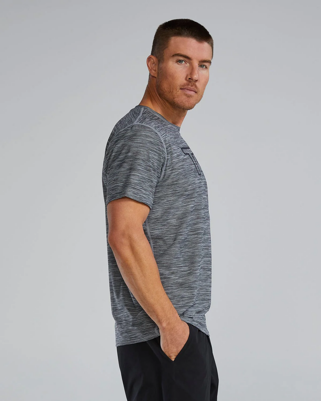 TYR | Playera Airtec Logo Heather Grey