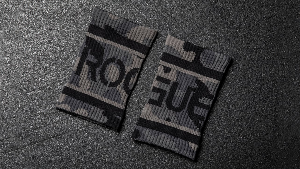 ROGUE | Muñequeras Black Camo